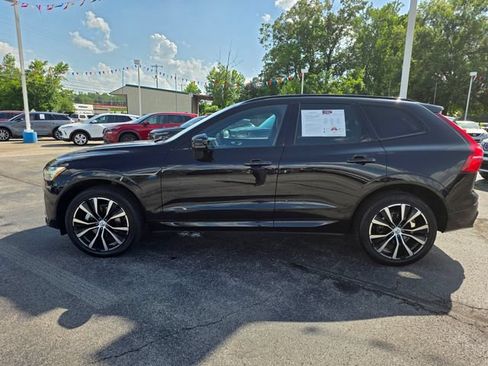 Used 2025 Volvo XC60 B5 Plus AWD/4WD image 7