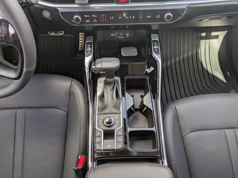 New 2026 Kia Sorento SX AWD/4WD image 16
