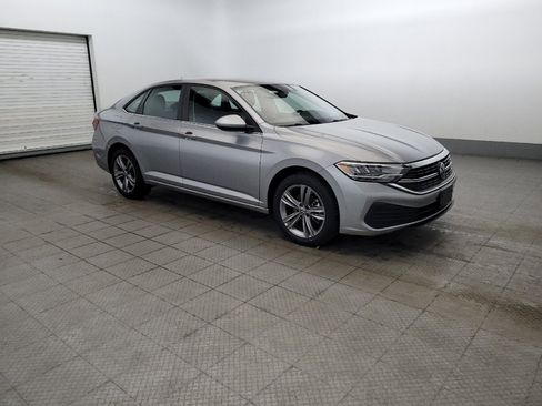 Used 2024 Volkswagen Jetta SE FWD image 11
