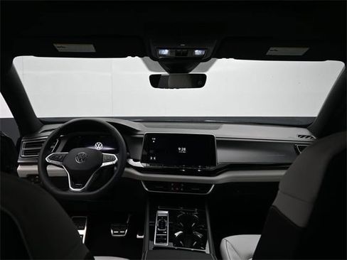 New 2026 Volkswagen Atlas Cross Sport SEL Premium R-Line image 10