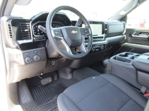 Certified 2026 Chevrolet Silverado 1500 LT AWD/4WD image 19