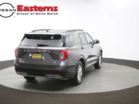 Used 2023 Ford Explorer XLT w/ Equipment Group 202A RWD image 39