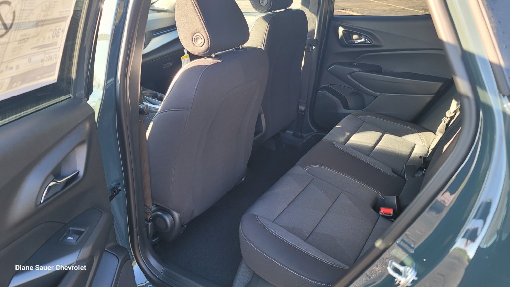 New 2026 Chevrolet Trax LS w/ LS Convenience Package FWD image 25