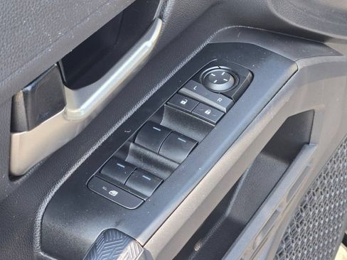 Used 2024 Toyota Tacoma TRD Off-Road AWD/4WD image 20