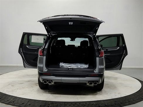 New 2026 GMC Acadia Elevation image 14