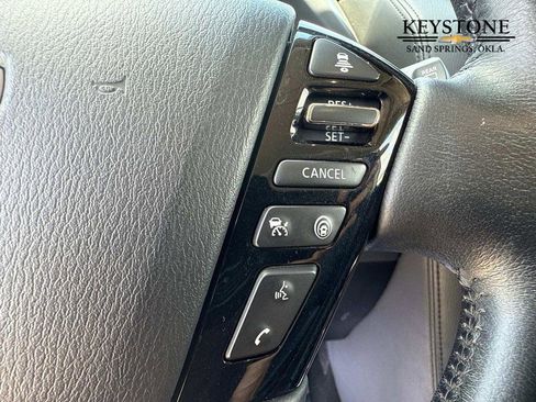 Used 2023 Nissan Armada SL w/ Captain's Chairs Package image 18