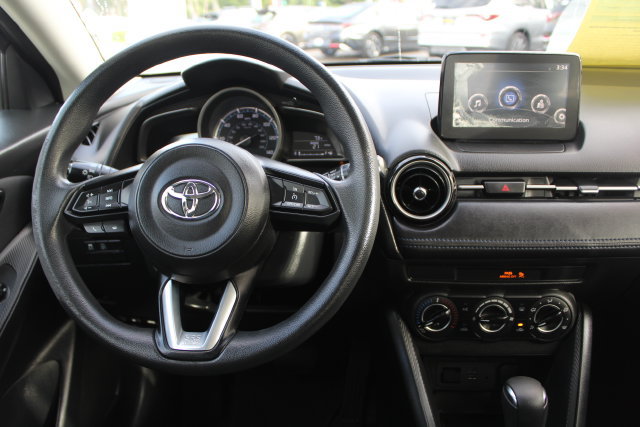 Used 2019 Toyota Yaris LE FWD image 45