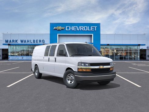 New 2025 Chevrolet Express 3500 Extended w/ Driver Convenience Package RWD image 25