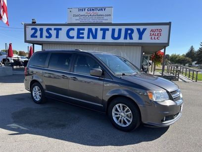 Used 2019 Dodge Grand Caravan SXT w/ Driver Convenience Group