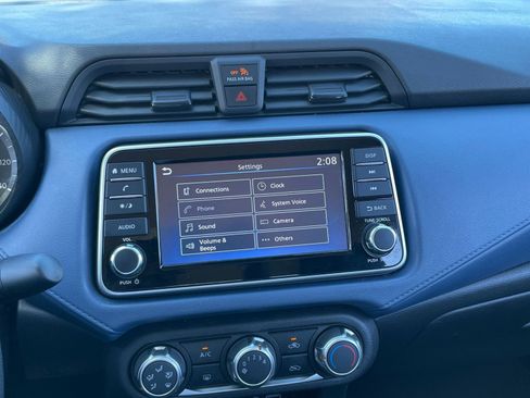 Used 2025 Nissan Versa SV image 21