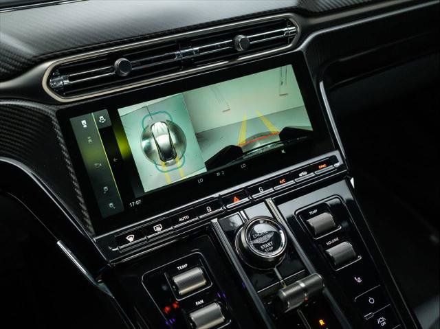Used 2025 Aston Martin V8 Vantage Coupe RWD image 24
