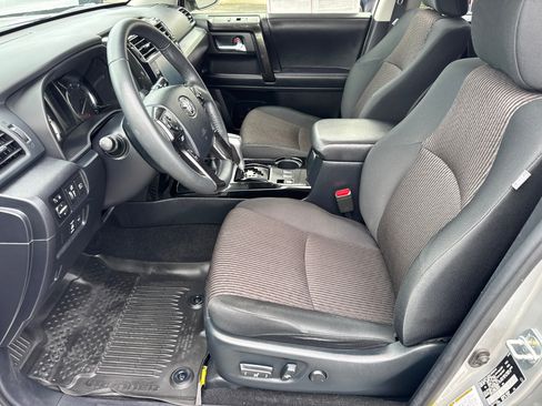 Used 2024 Toyota 4Runner TRD Off-Road AWD/4WD image 26