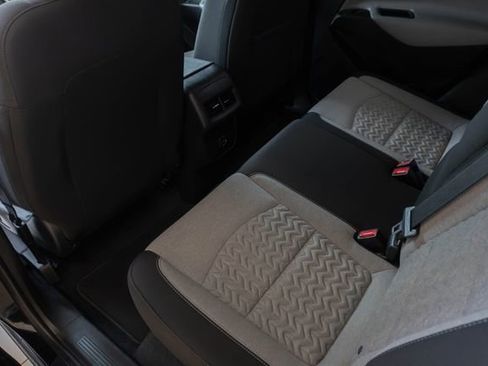 Used 2023 Chevrolet Equinox LT w/ Driver Convenience Package FWD image 18