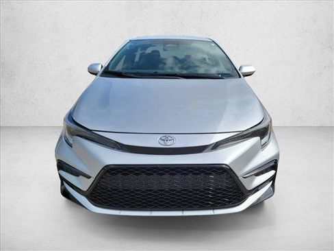Used 2024 Toyota Corolla SE FWD image 3