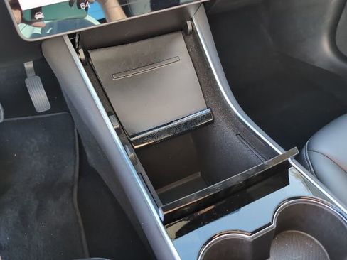 Used 2019 Tesla Model 3 Long Range image 19