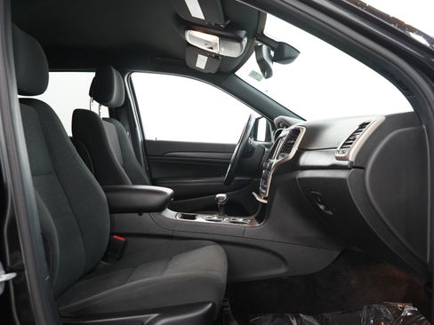 Used 2014 Jeep Grand Cherokee Laredo AWD/4WD image 11