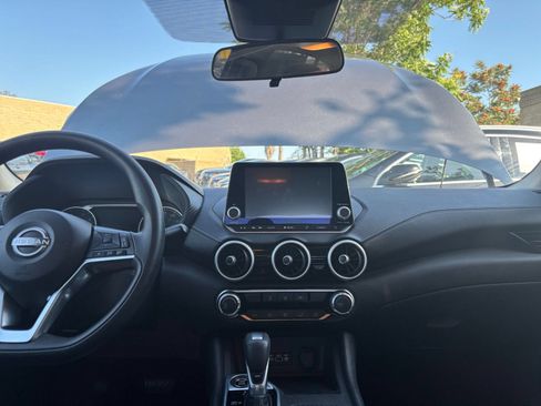 Used 2025 Nissan Sentra SV FWD image 31