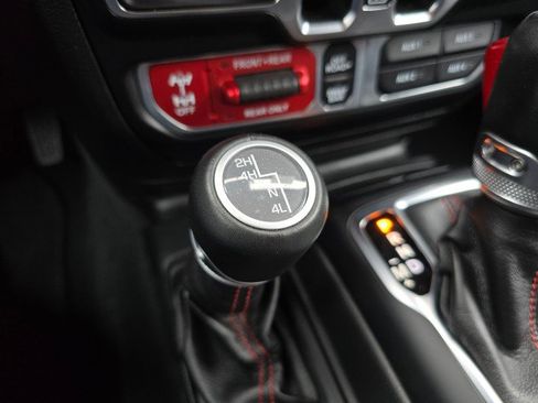 Used 2021 Jeep Wrangler Unlimited Rubicon w/ Dual Top Group image 31