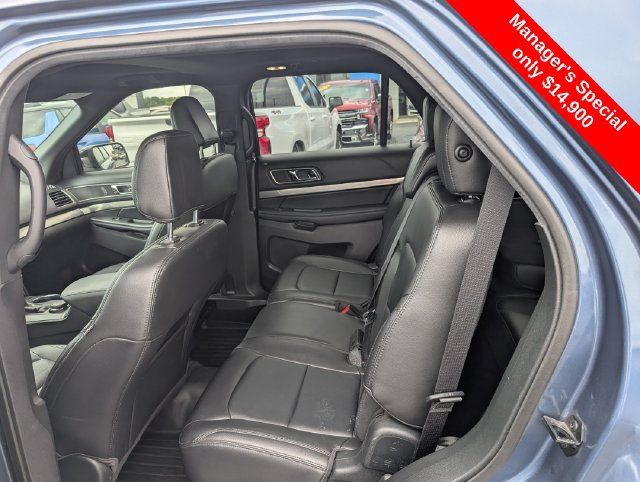 Used 2018 Ford Explorer XLT w/ Equipment Group 202A AWD/4WD image 10