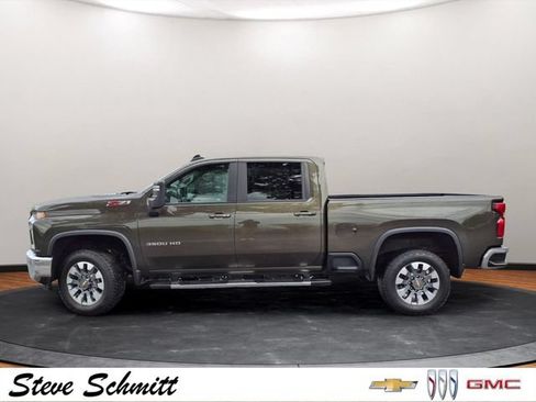 Certified 2022 Chevrolet Silverado 3500 LT w/ Convenience Package AWD/4WD image 2