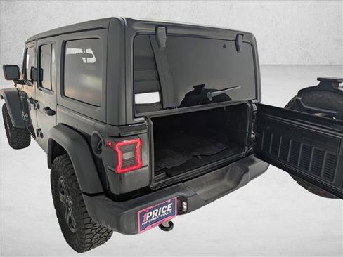Used 2019 Jeep Wrangler Unlimited Sport S AWD/4WD image 6