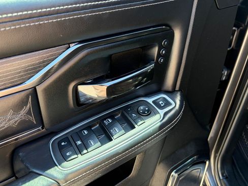 Used 2022 RAM 3500 Limited AWD/4WD image 10