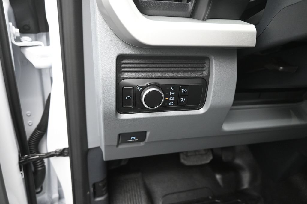 New 2027 Ford F250 XL AWD/4WD image 13
