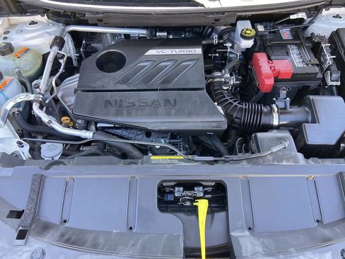 Used 2025 Nissan Rogue SV FWD image 25