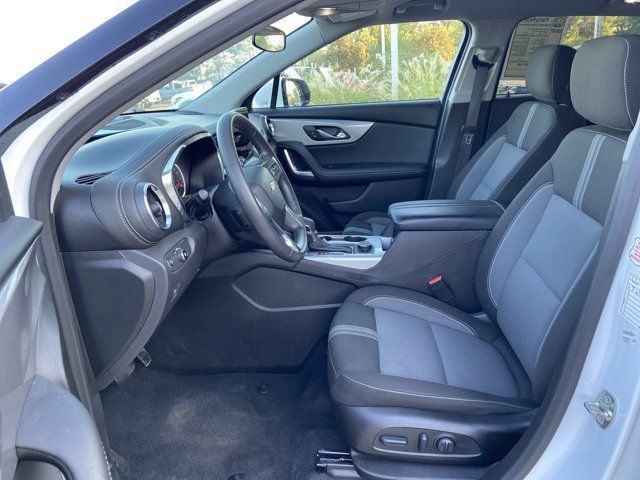 Used 2025 Chevrolet Blazer LT FWD image 32