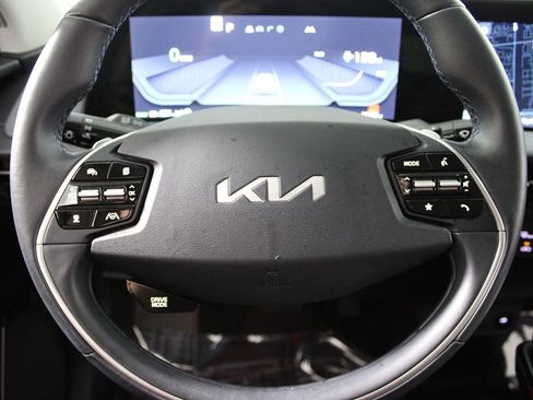 Used 2024 Kia EV6 Wind RWD image 13