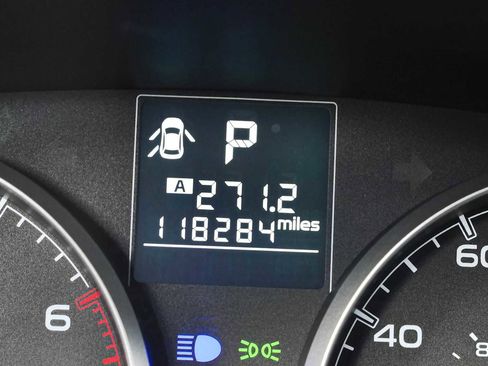 Used 2014 Subaru Outback 2.5i AWD/4WD image 8