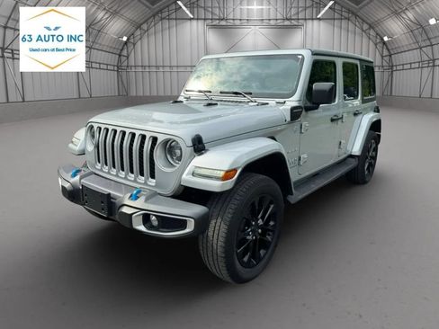 Used 2023 Jeep Wrangler Unlimited Sahara w/ Cold Weather Group AWD/4WD image 1