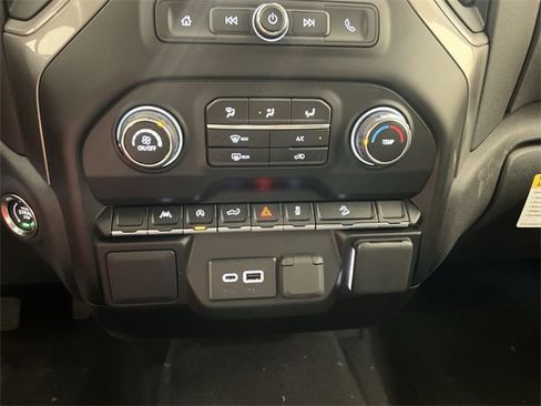 New 2026 Chevrolet Silverado 1500 Custom Trail Boss w/ LPO, Dark Essentials Package image 16