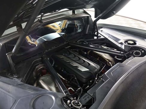 Used 2022 Chevrolet Corvette Stingray Preferred Cpe w/ Z51 Performance Package image 19