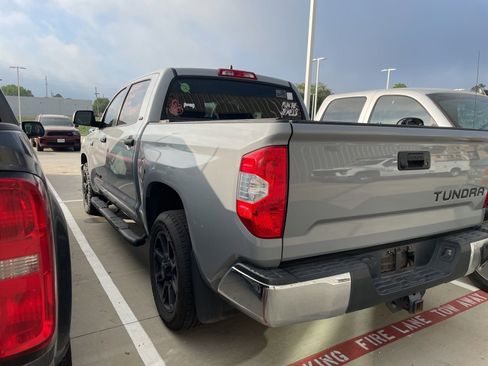 Used 2020 Toyota Tundra SR5 w/ SR5 Upgrade Package image 6