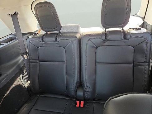 New 2026 Lincoln Aviator Reserve image 10