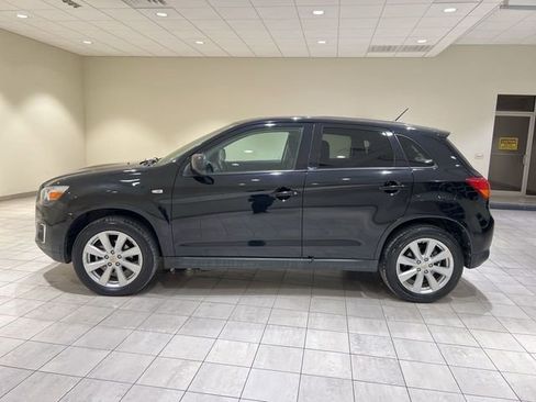 Used 2014 Mitsubishi Outlander Sport ES image 2