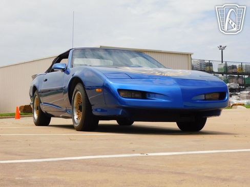 Used 1991 Pontiac Firebird image 36