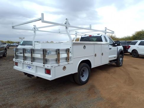 New 2024 Ford F550 4x4 Regular Cab Super Duty image 4