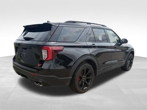 Used 2024 Ford Explorer ST w/ Technology Package AWD/4WD image 19