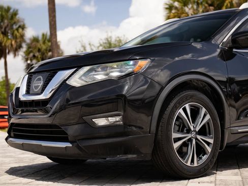 Used 2017 Nissan Rogue SL w/ SL Premium Package FWD image 7