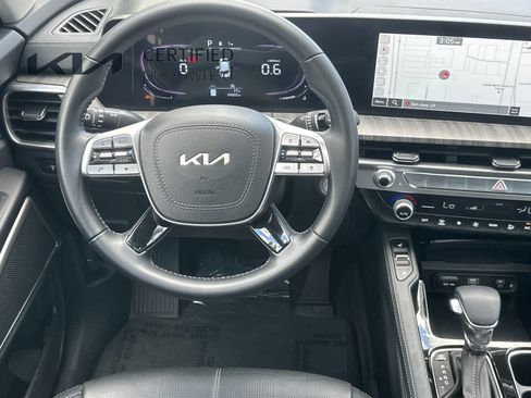 Certified 2023 Kia Telluride EX w/ EX Captain's Chair Package FWD image 15