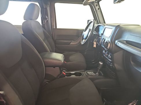 Used 2017 Jeep Wrangler Sport AWD/4WD image 17