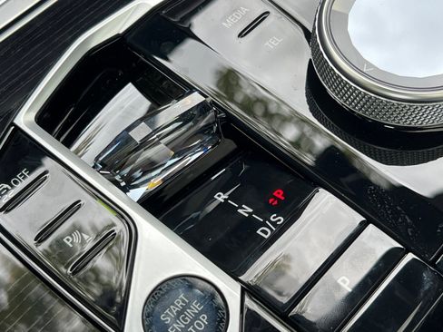 New 2026 BMW X7 xDrive40i w/ Executive Package image 17