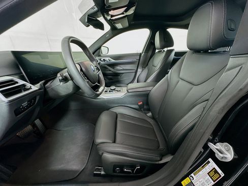 Used 2025 BMW i4 eDrive40 image 13