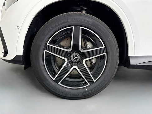 Used 2026 Mercedes-Benz GLC 300 4MATIC image 32