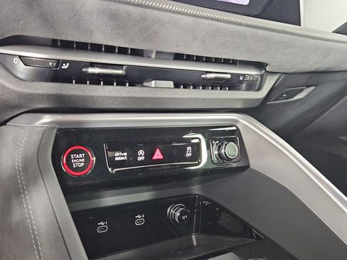 New 2026 Audi SQ5 Premium Plus image 31