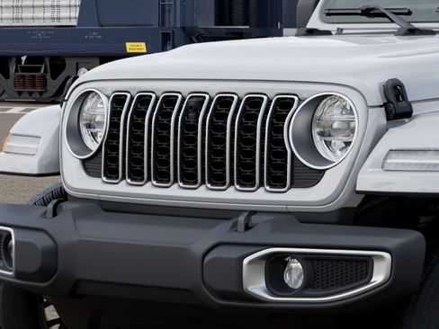 New 2026 Jeep Wrangler Unlimited Sahara AWD/4WD image 17