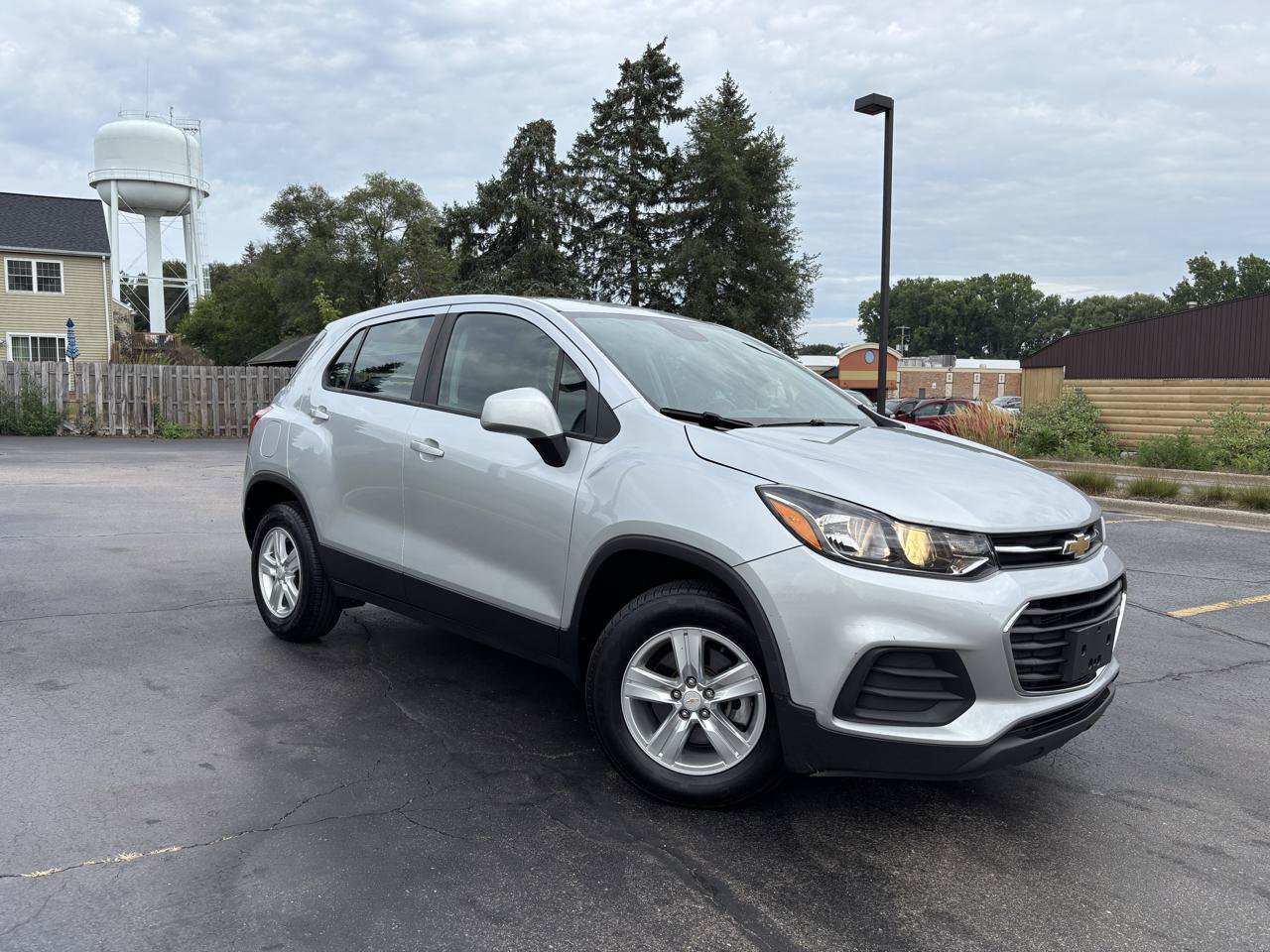 Used 2018 Chevrolet Trax LS AWD/4WD image 11