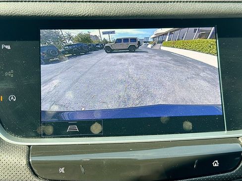 Used 2025 Cadillac XT5 Luxury FWD image 15
